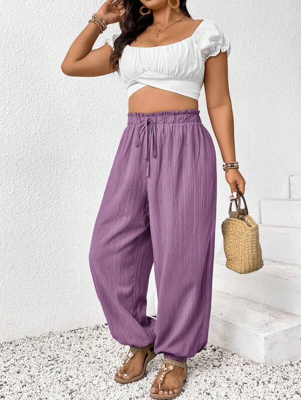 SHEIN Frenchy Damen Große Größen Urlaubs-Stil einfarbige Hose mit Tunnelzug in der Taille und Papiertragetaschen-Optik in Knöchellänge