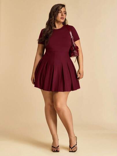 SHEIN BAE Plus Size Women's Clothing, Curvy Clothing, Summer Beach Vacation Clothing, Dating, Going Out, Music Festival, Country Music Festival, Party Gathering, Holiday Clothing, Concert Clothing, Carnival Party Clothing, Festival Clothing, Ins Style Clothing, Khaki Suit Pants, Office Clothing, Commuting Clothing, Work Wear, Short-Sleeved Mini Dress,Wedding Guest Dress/ Plus Size Short Dress/ Plus Size Burgundy Dress,Holiday Outfits For Women