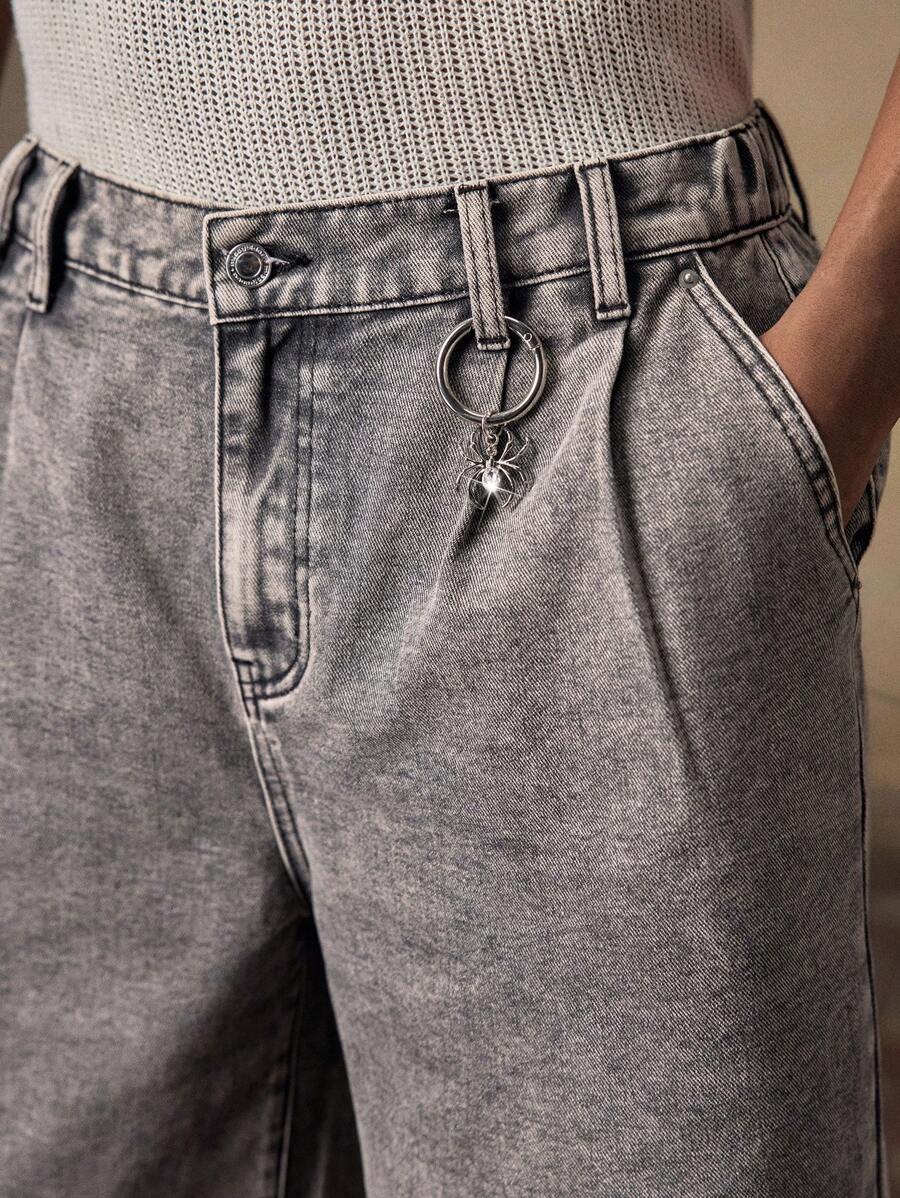 AKNOTIC Men's Grey Casual Loose Denim Shorts,Summer Streetwear City Break Metal Decor Elastic Waist Solid Color Shorts For Daily Wear,Holiday,Beachwear - Grey - View 1