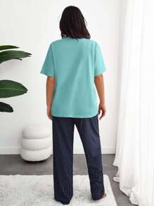 SHEIN Set pijamale Cottonline 2 piese mărime mare, cămașă cu mânecă scurtă și imprimeu cu lună în culori contrastante, model stele