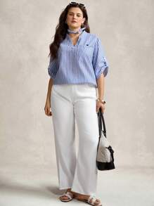 TrendSteals 大尺碼藍白條紋女式棉質襯衫，缺口領捲袖設計，商務休閒上班上衣，適合夏季度假雷鬼風 - 藍白色 - 查看 2