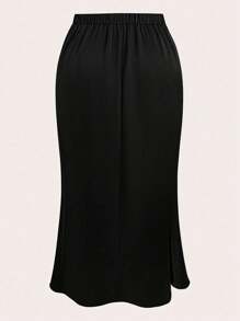 SHEIN PETITE 大码女式缎面美人鱼下摆半身裙 - 黑色 - 查看 2
