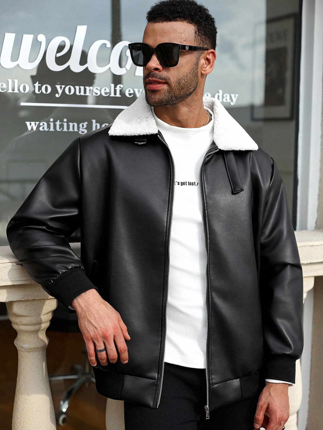 جاكيت جلد صناعي (بي يو) كاجوال بأكمام طويلة مزدوجة...