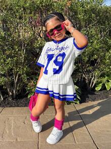 Kleine Mädchen 2-teiliges Sportset, Ziffernprint T-Shirt & Rock, lässige Alltagsmode, vielseitige Streetwear