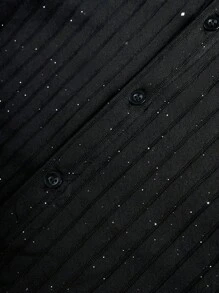 Manfinity EMRG 男士夏季休闲水钻装饰短袖衬衫和抽绳腰短裤套装 - 黑色 - 查看 6