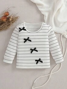 SHEIN Baby Girls' 3D Bow Decor Long Sleeve Sweatshirt. The 3D Bow Design Adds Endless Childlike Charm. Round Neck Style, Simple And Fashionable, Suitable For Outdoor Play, Home Leisure, Party Attendance And Various Occasions, Making The Baby The Little Focus In The Crowd And Displaying Lively And Adorable. - Black and White - View 8