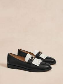 Rosivie Sepatu Loafer Kasual Wanita dengan Desain Rumbai dan Warna Kontras untuk Pemakaian Sehari-hari - Hitam - View 5