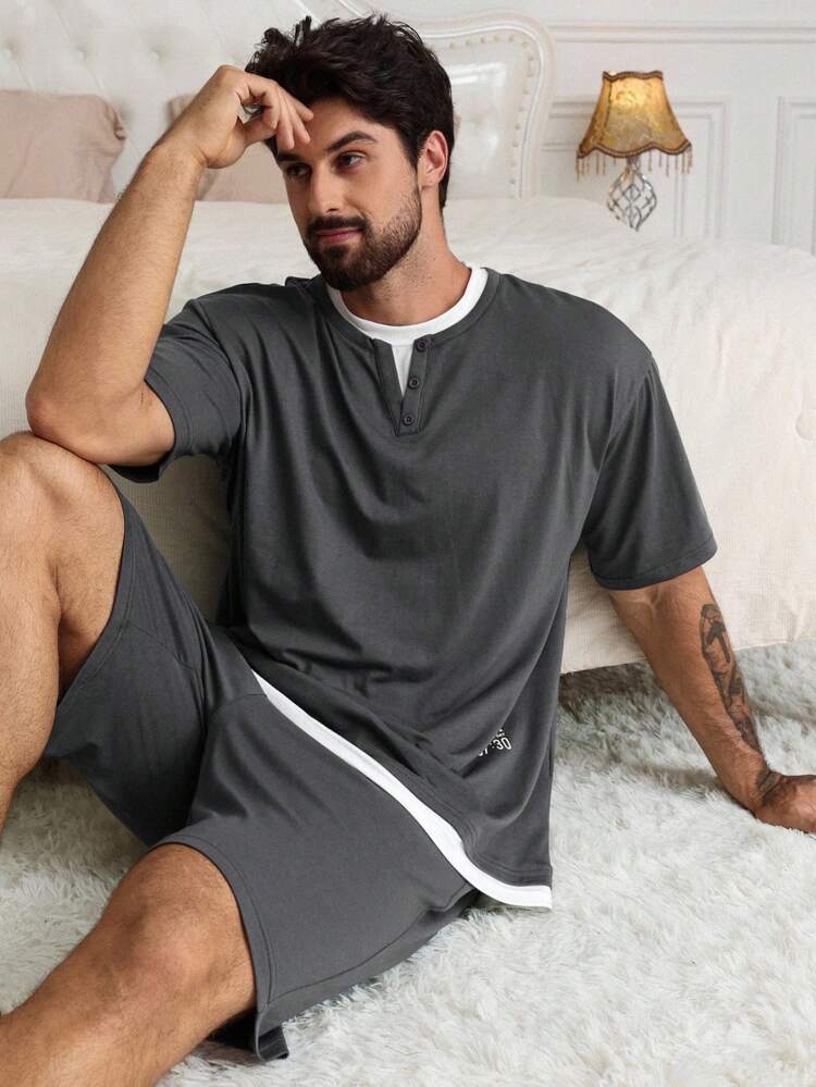 Summer Men 2 In 1 Design T-Shirt With Letter Graphic Print, Dark Grey Patchwork Collar And Hem, Casual Pajamas Set