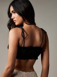 MISSGUIDED 褶饰短款 Bralette 上衣，系带肩带，褶饰弹性夏季节日海滩俱乐部派对装束带式短款背心