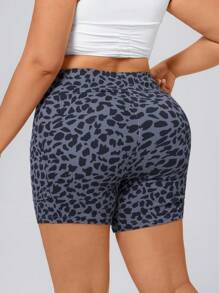 SHEIN Essnce Plus Size Women's Full Print Pockets Skinny Casual Denim Shorts - Grey - View 2