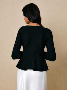 Poéselle Áo khoác len cardigan thanh lịch có nút vàng – Áo khoác len dài tay ôm sát dành cho nữ, Áo khoác len cardigan nút vàng, Áo khoác len cardigan ôm sát dành cho nữ, Đồ dệt kim thanh lịch, Áo khoác len cardigan có cấu trúc, Áo peplum dành cho nữ vào mùa thu/đông - màu đen - Xem 2