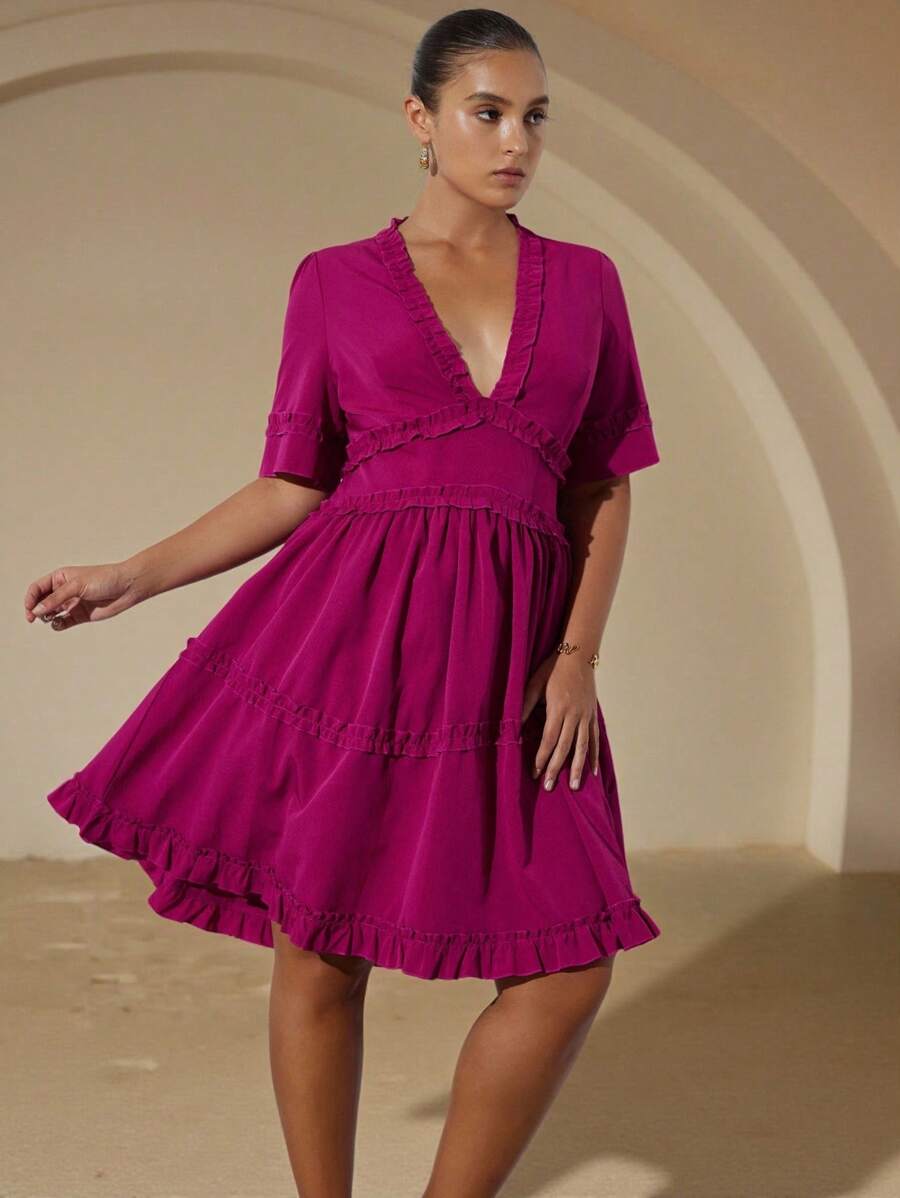 Aveloria Rosie فستان نسائي كبير الحجم بياقة على شكل حرف V باللون الأحمر الوردي مع كشكشة في الأطراف بتصميم خط A، فستان قصير الأكمام، مناسب لفصلي الربيع والصيف