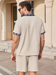 Manfinity NXTstreet 2 件男士休闲印花短袖宽松 POLO 衫套装，夏季' - 彩色 - 查看 2