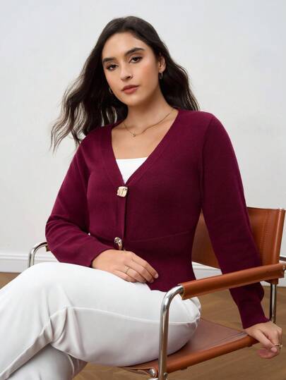 Chikora Plus Size Women's V-Neck Metal Button Cropped Knitted Cardigan, Fashionable Classic Versatile, Suitable For Everyday Wear Women Cardigan Sweaters Cardigan Plus Size Women V-Neck Cardigan Burgundy Cardigan Cardigan Sweaters For Women Women Cardigans In Fall/Winter