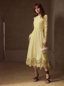 MOTF PREMIUM GUIPURE LACE PANEL ZIPPER BACK FLARE HEM DRESS - Yellow - View 4