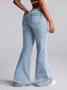Slaydiva 大码女式花卉刺绣口袋休闲时尚喇叭牛仔裤 - 藍色 - 查看 2