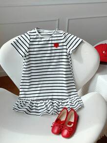 SHEIN Young Girl Knitted Stripe Heart Pattern Crew Neck Dress - Black and White - View 3
