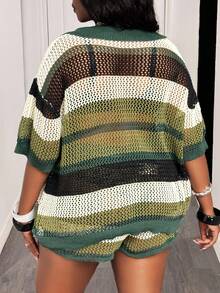 SHEIN CURVE+ Bộ đồ nữ mùa hè dệt kim 2 mảnh, cỡ US22, thích hợp cho lễ hội âm nhạc, kỳ nghỉ bên bờ biển, phong cách bohemian 2025. Áo sơ mi cổ bẻ dáng rộng, tay ngắn, quần short phối sọc, kiểu dáng thường ngày, thích hợp cho kỳ nghỉ thu/đông. - Nhiều màu - Xem 2