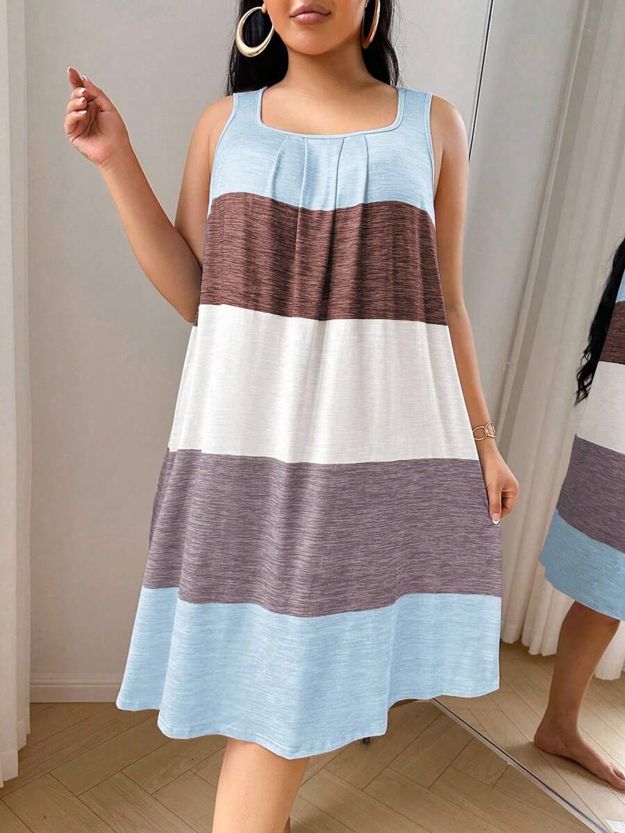 SHEIN Áo ngủ ba lỗ in họa tiết sọc nhiều màu cỡ lớn, Moo Moo - Màu xanh nhạt - Xem 1