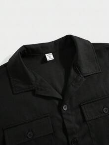 Camicia semplice con tasche cargo nera per ragazzi adolescenti, stile casual da scuola, comoda e alla moda, versatile, tessuto morbido, adatta per uso quotidiano, scuola, uscite, attività all'aperto, autunno/inverno