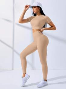 Gameset SHEIN Sport Conjunto de ropa deportiva para mujer con camiseta corta de manga corta sin costuras y elástica, y mallas - Caqui - Ver 5