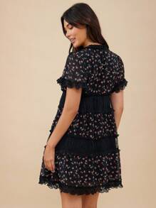 WESTFADE 花卉雪纺圆点网眼 V 领短款泡泡袖层叠迷你连衣裙夏季波西米亚牛仔乡村西部演唱会服装纳什维尔度假