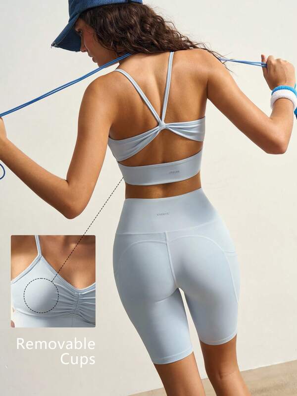 VARSITIE Femmes 2 pièces Ensemble de sport pour femmes avec débardeur plissé et shorts de couleur unie
