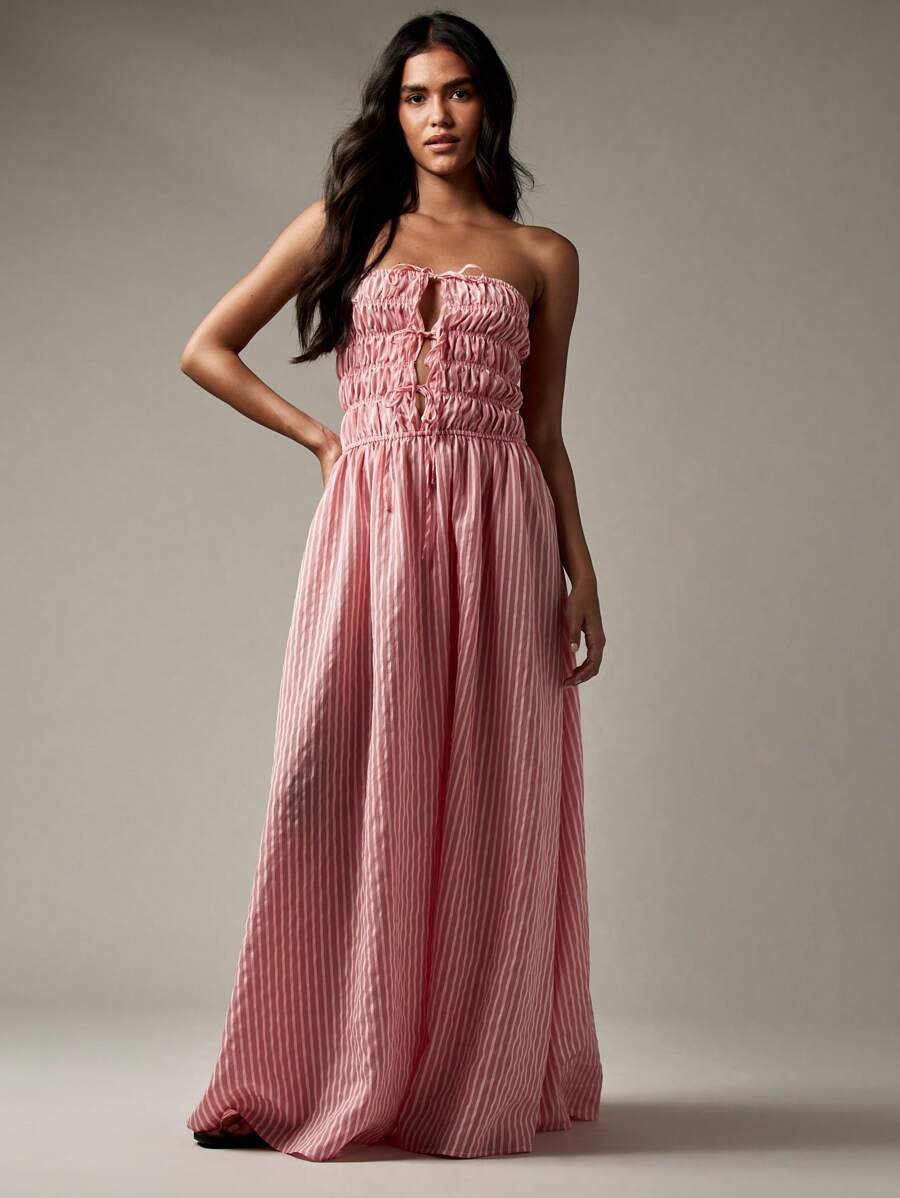 MISSGUIDED 无肩带褶皱紧身胸衣夏季长裙,前部系带细节,海滩婚礼宾客条纹设计褶皱细节飘逸裙,度假装长裙 - 彩色 - 查看 1