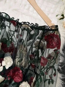 SHEIN LUNE 女装时尚透明网眼钩针刺绣碎花露肩灯笼袖短款上衣 - 黑色 - 查看 5