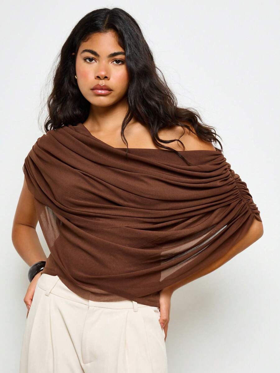 AiiRZ 优雅不对称垂褶露肩上衣，饰有褶皱细节，适合派对、晚宴等特殊场合，长款时尚上衣 - 棕色 - 查看 1