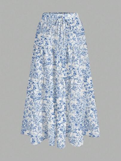 SHEIN EZwear 女士休闲度假三层蛋糕裙，适合夏季和度假，蓝白花卉、树枝和树叶印花