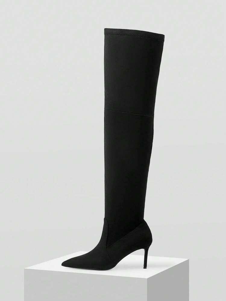 BOTTES À TALONS HAUTS FINS ET À BOUT POINTU
