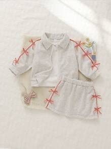 SHEIN Ensemble de 2 pièces pour bébé fille, veste à fermeture éclair avec décoration nœud 3D et jupe, tenue casual polyvalente adaptée pour le printemps, l'automne et l'hiver, pour un usage quotidien - Gris pâle - Voir 3