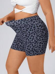 SHEIN Essnce Plus Size Women's Full Print Pockets Skinny Casual Denim Shorts - Grey - View 3