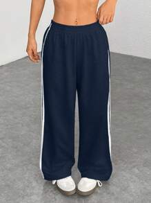SHEIN PETITE Damskie spodnie dresowe z elastycznym pasem i szerokimi nogawkami w paski po bokach