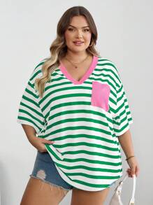 SHEIN CURVE+ Curves 大码/学校服装/返校服装/返校大码条纹休闲简约大码 T 恤适合夏季，带口袋大码 T 恤 - 彩色 - 查看 3