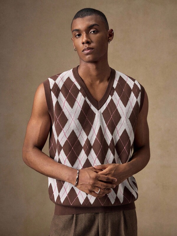 AKNOTIC Business Casual Men's Brown & White Classic Plaid Diamond Pattern Knitted Vest, Casual Loose Fit Sleeveless Pullover, Boyfriend & Teacher Gift, Soft Texture