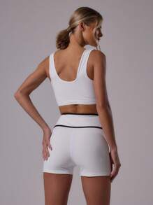 Musera Sport 运动圆领粗肩带撞色滚边运动文胸，适合健身房、夏季、板式网球俱乐部、健身房等场所穿着。 - 黑與白 - 查看 4