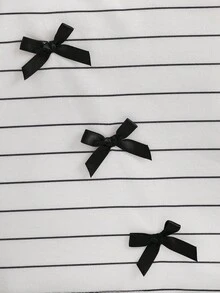 SHEIN Baby Girls' 3D Bow Decor Long Sleeve Sweatshirt. The 3D Bow Design Adds Endless Childlike Charm. Round Neck Style, Simple And Fashionable, Suitable For Outdoor Play, Home Leisure, Party Attendance And Various Occasions, Making The Baby The Little Focus In The Crowd And Displaying Lively And Adorable. - Black and White - View 6