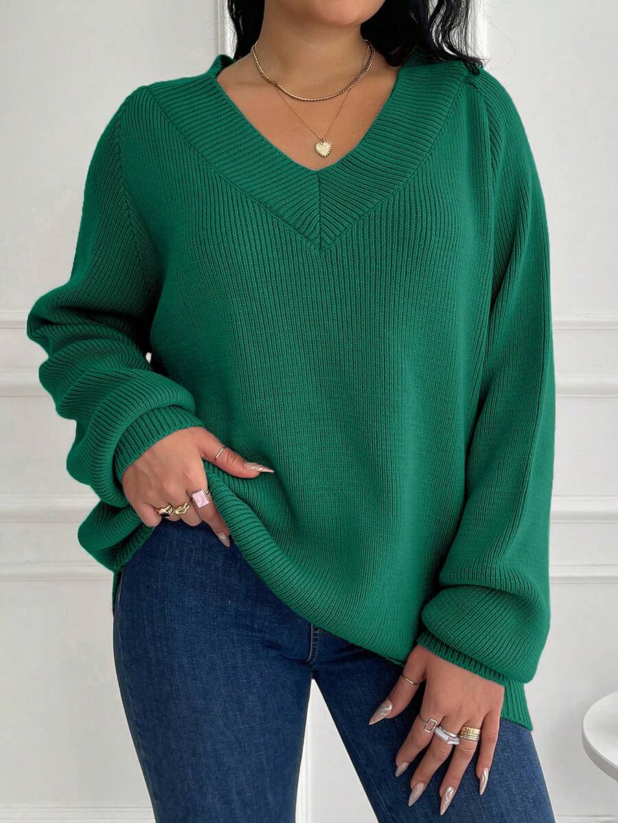 SHEIN Suéter de punto acanalado de talla grande con cuello en V y color liso