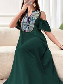 Al Najma 女装夏季度假风拼接印花露肩宽松连衣裙 - 墨綠色 - 查看 1