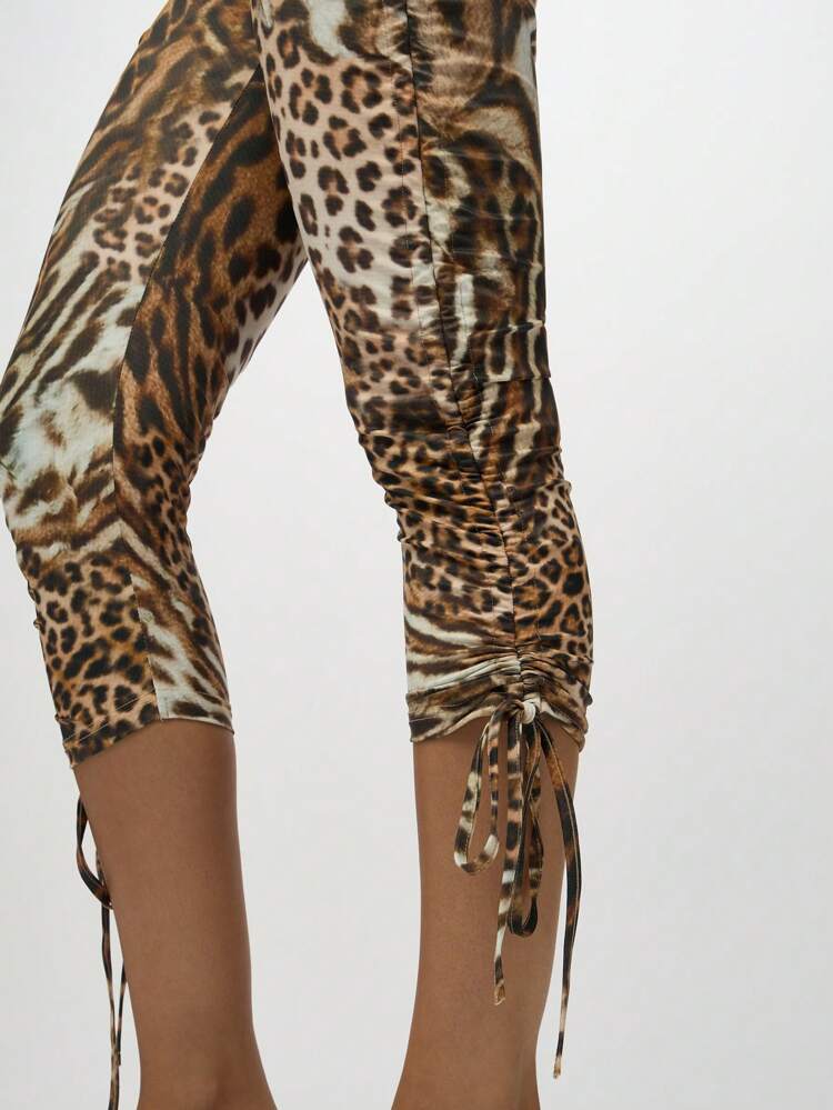 SUMWON WOMEN Mixed Animal Print Capri Leggings With Ruched Detail