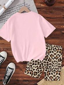 SHEIN GraphicGems Conjunto de 2 peças de camiseta casual e shorts estampados de leopardo para meninas adolescentes, blusa rosa com estampa de borboleta e shorts justos