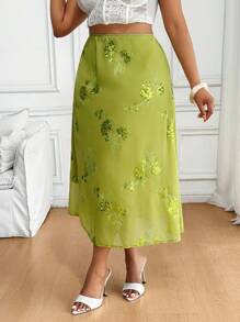 SHEIN PETITE CURVE Plus Size Women Floral Sequin High Waist Fashionable Mini Skirt