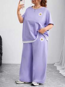 SHEIN CURVE+ Plus Size Women 2Pcs Set, Casual Loose Print Top And Wide Leg Pants Suit