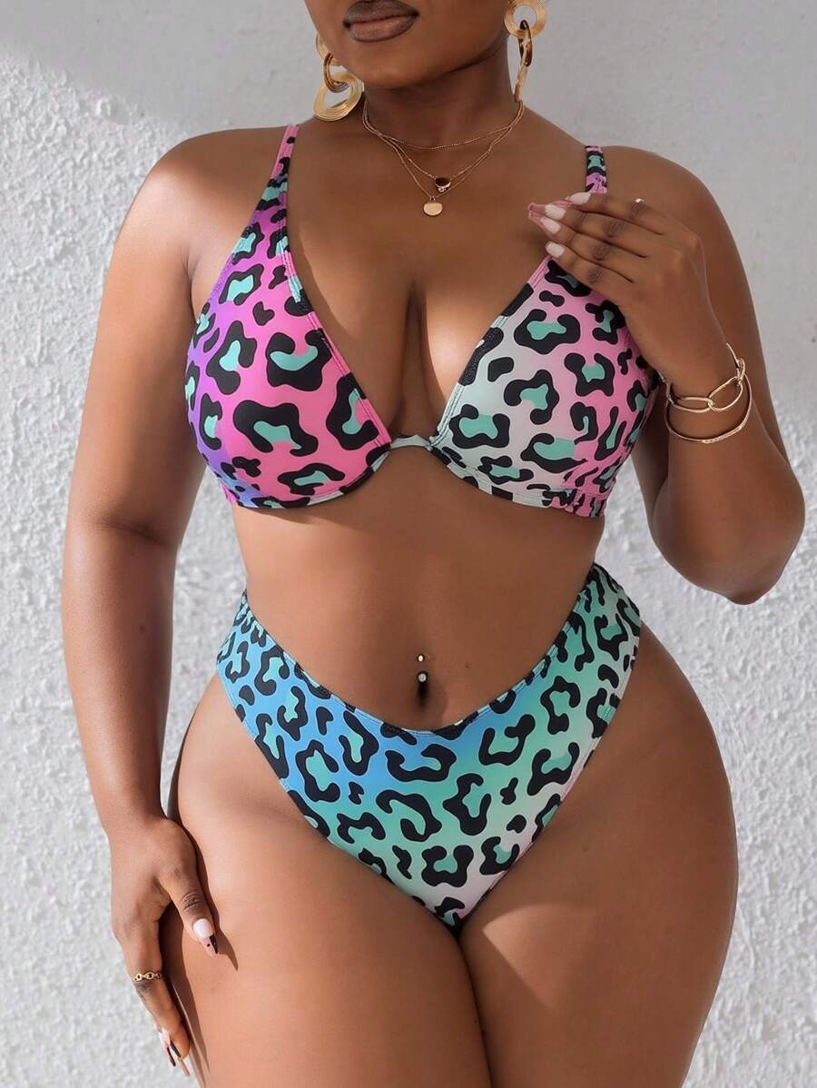 Slaydiva 大码豹纹泳衣套装，度假和海滩