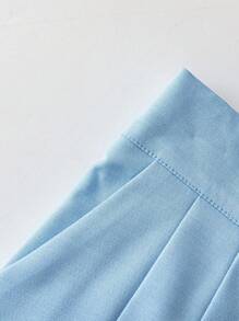 SHEIN Tall 全新女式梭织面料褶皱 A 字型前拉链后松紧腰修身中腰休闲短裤 - 藍色 - 查看 5