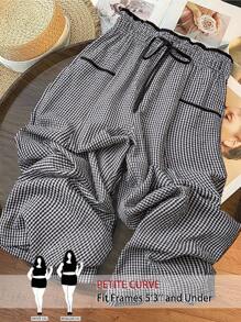 SHEIN PETITE 黑白格子高腰口袋细节直筒女裤 - 黑與白 - 查看 1