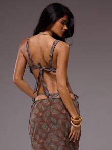 Musera Resort 佩斯利杯细节比基尼上衣 伊比沙岛，假日，春季，夏季，度假，海滩，泳装