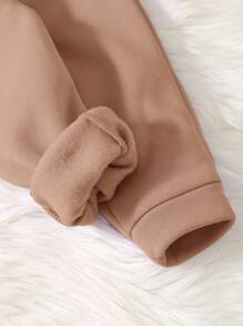 SHEIN 女婴休闲简约针织柔软套头衫宽松长袖运动衫和裤子套装，适合秋冬季